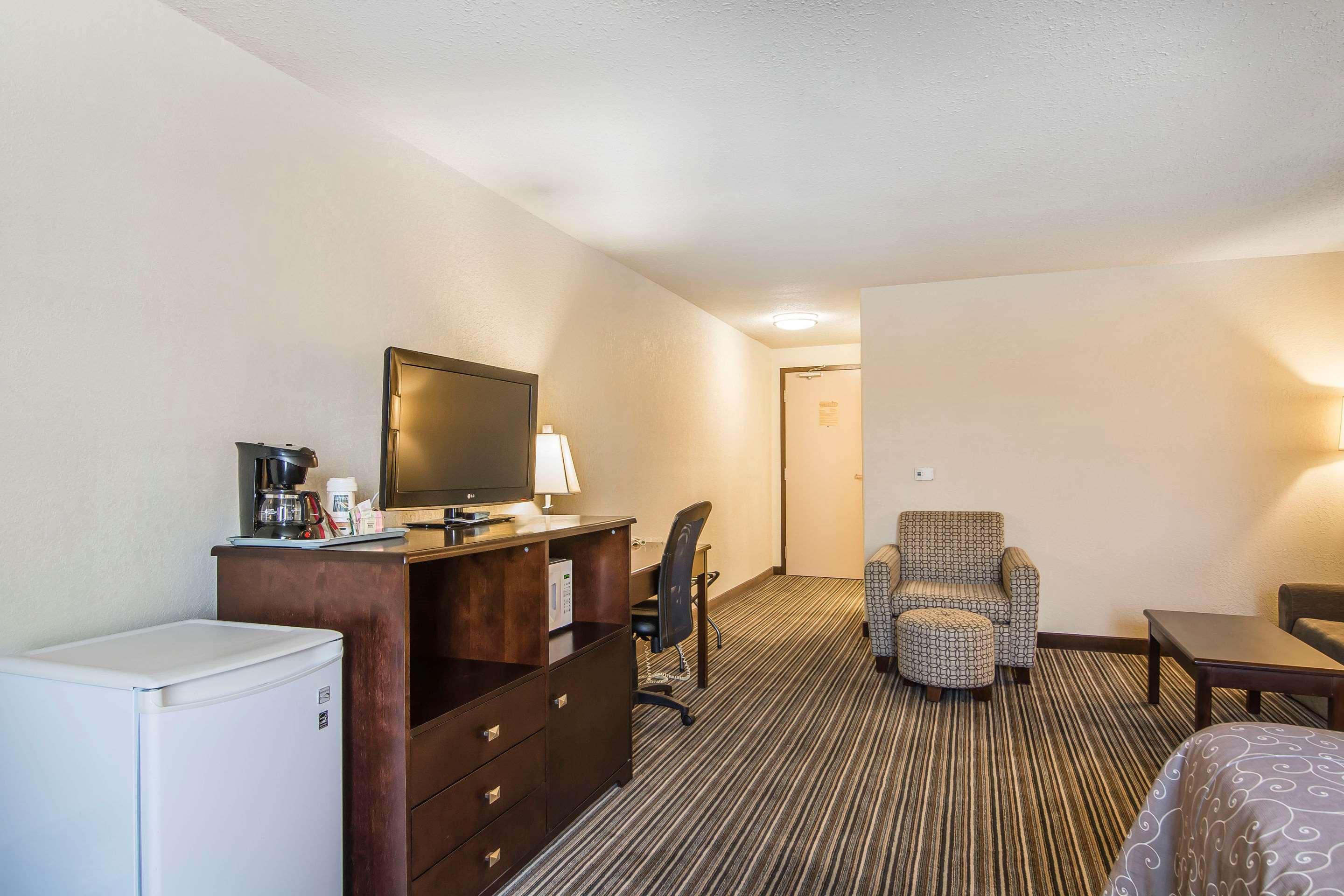 Quality Inn & Suites Yorkton Dış mekan fotoğraf