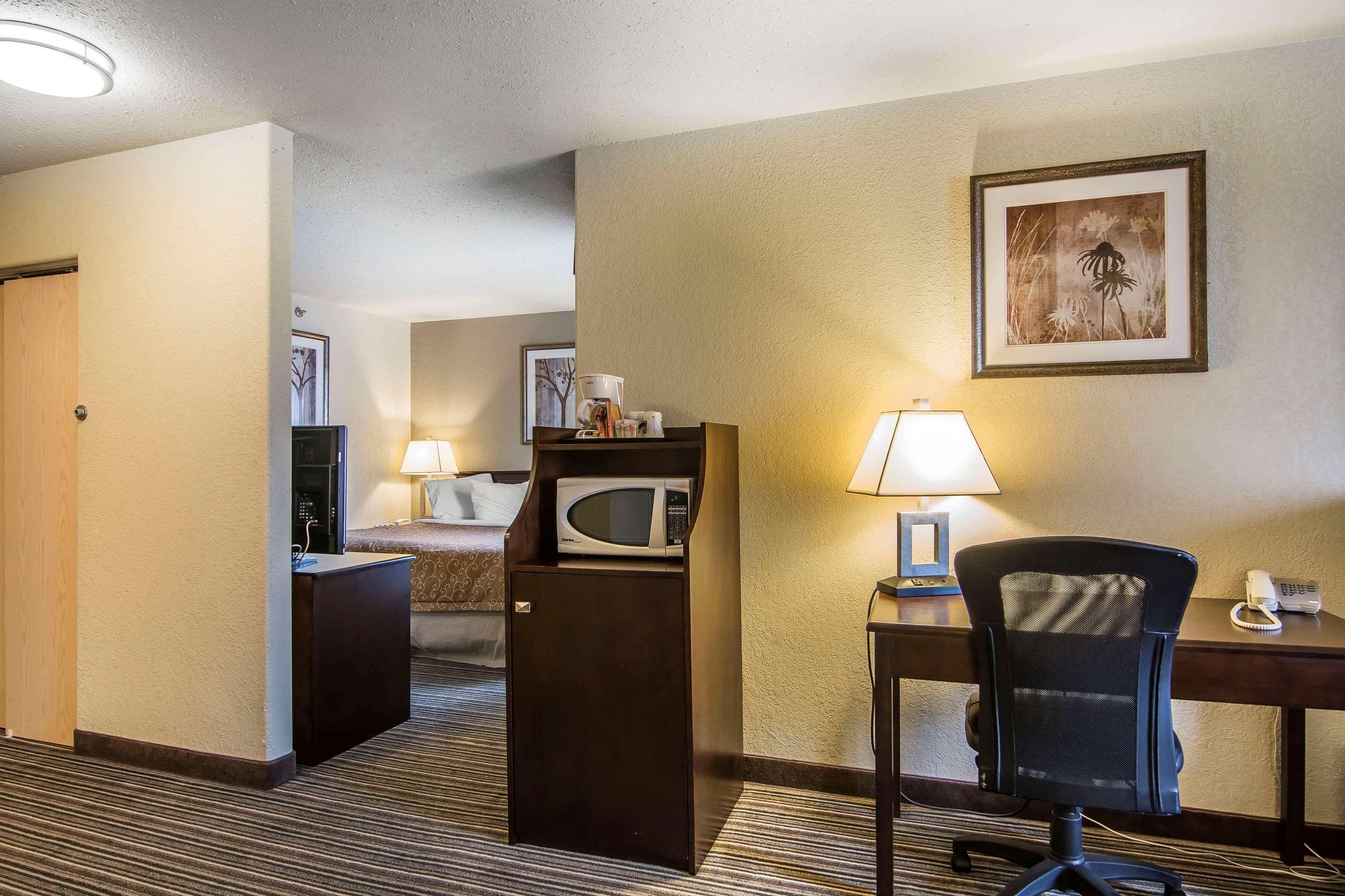Quality Inn & Suites Yorkton Dış mekan fotoğraf