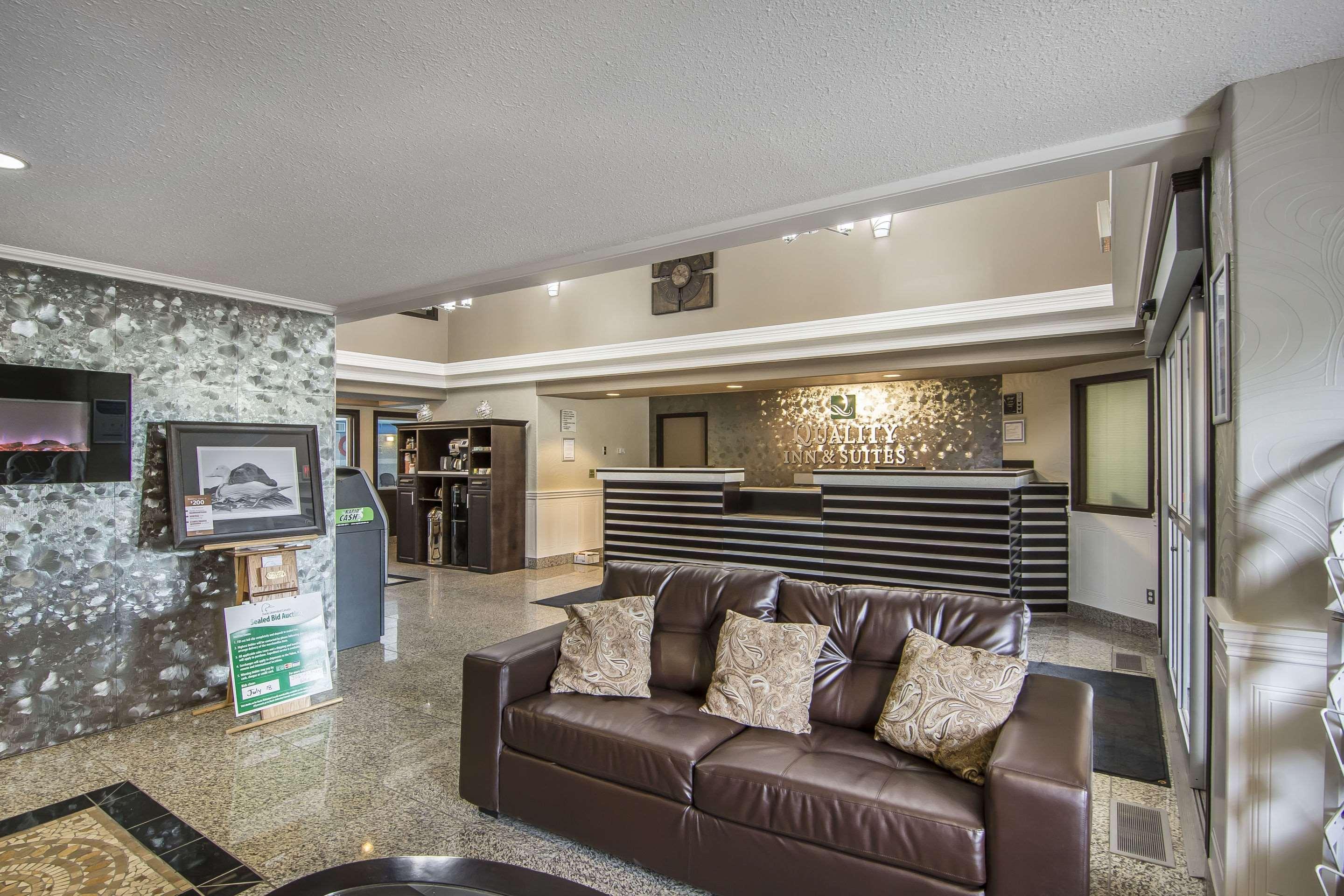 Quality Inn & Suites Yorkton Dış mekan fotoğraf