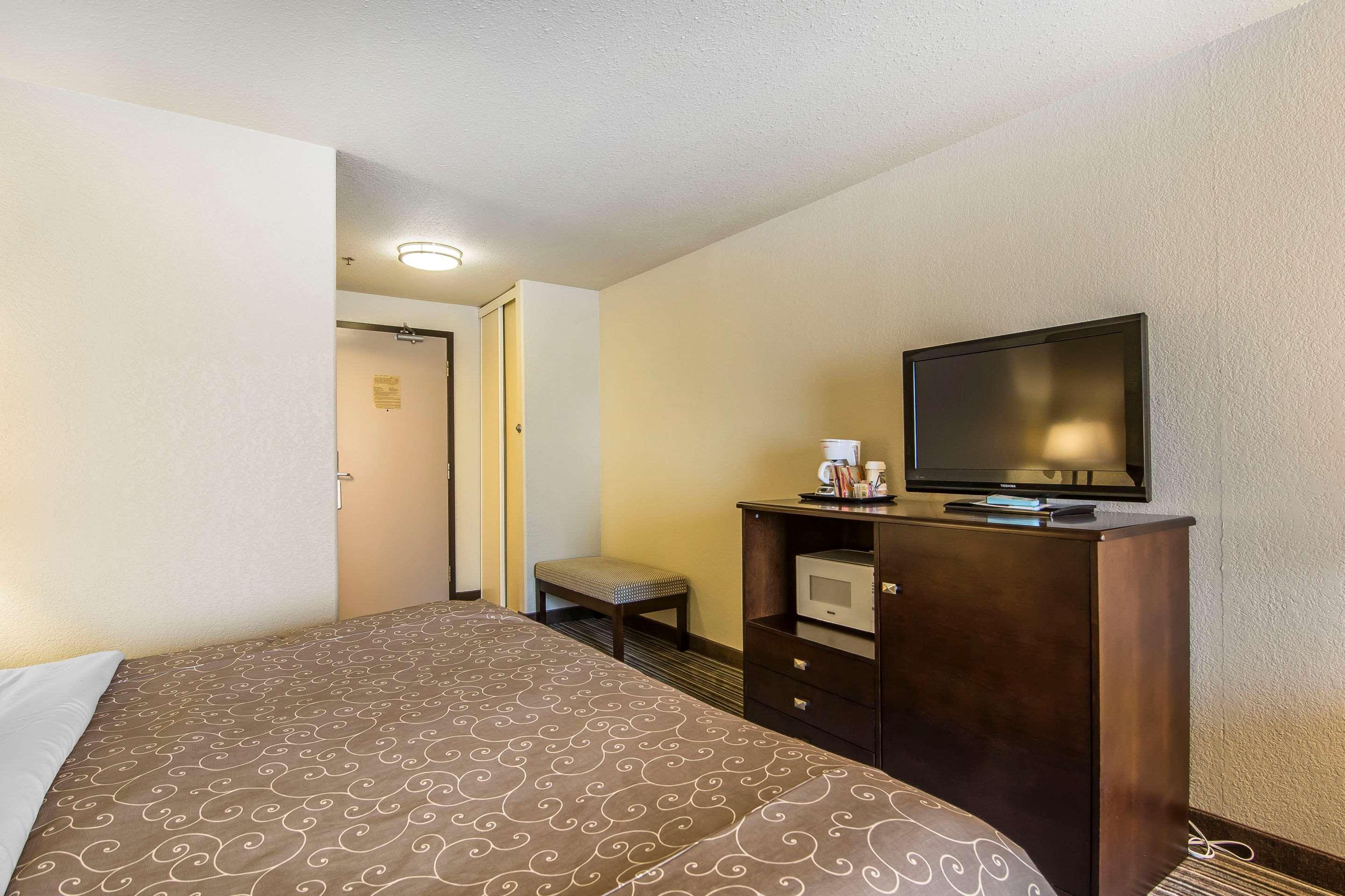Quality Inn & Suites Yorkton Dış mekan fotoğraf
