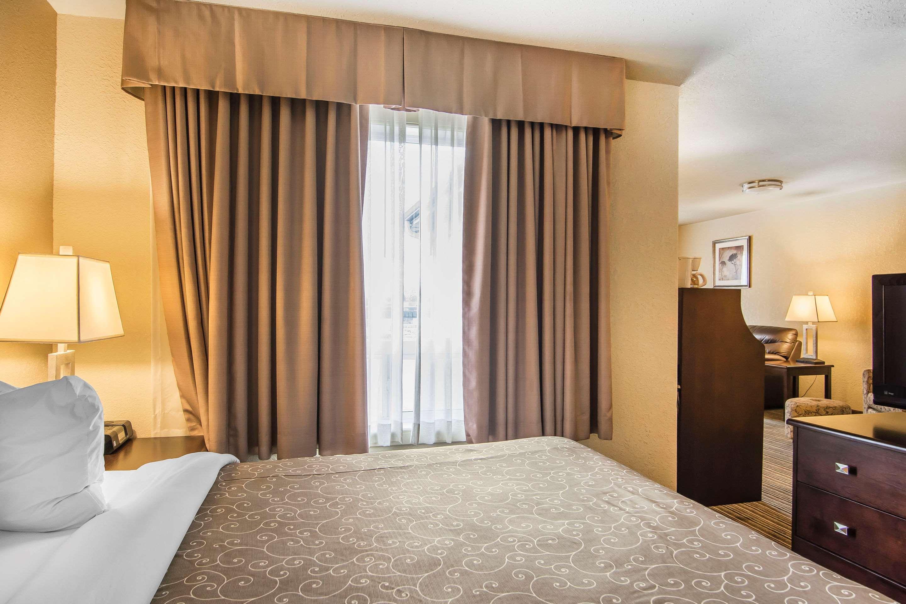 Quality Inn & Suites Yorkton Dış mekan fotoğraf