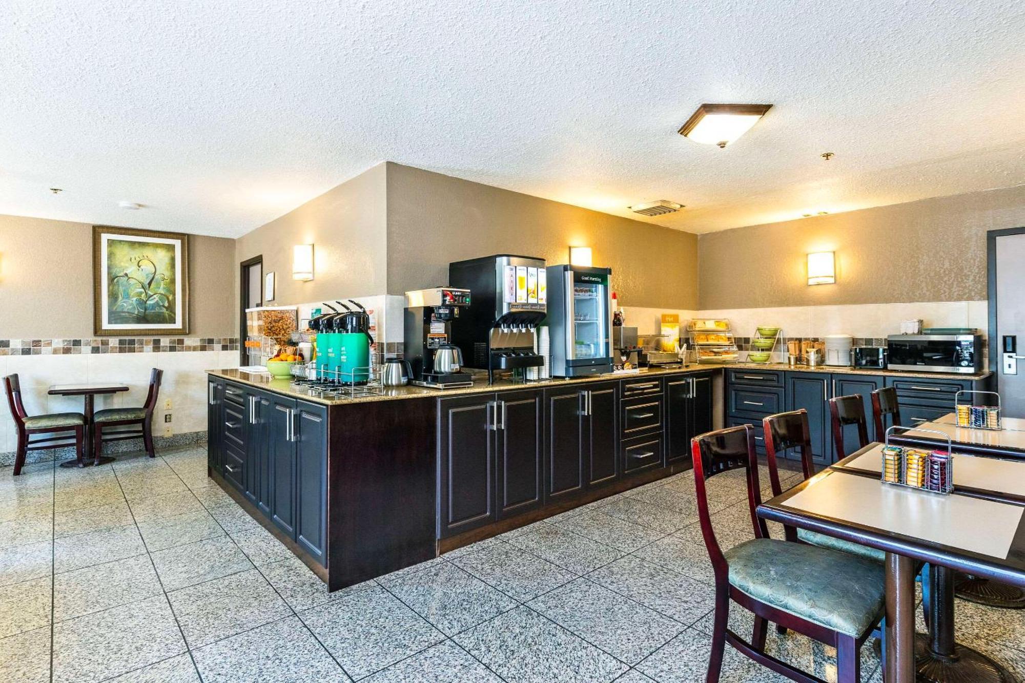 Quality Inn & Suites Yorkton Dış mekan fotoğraf