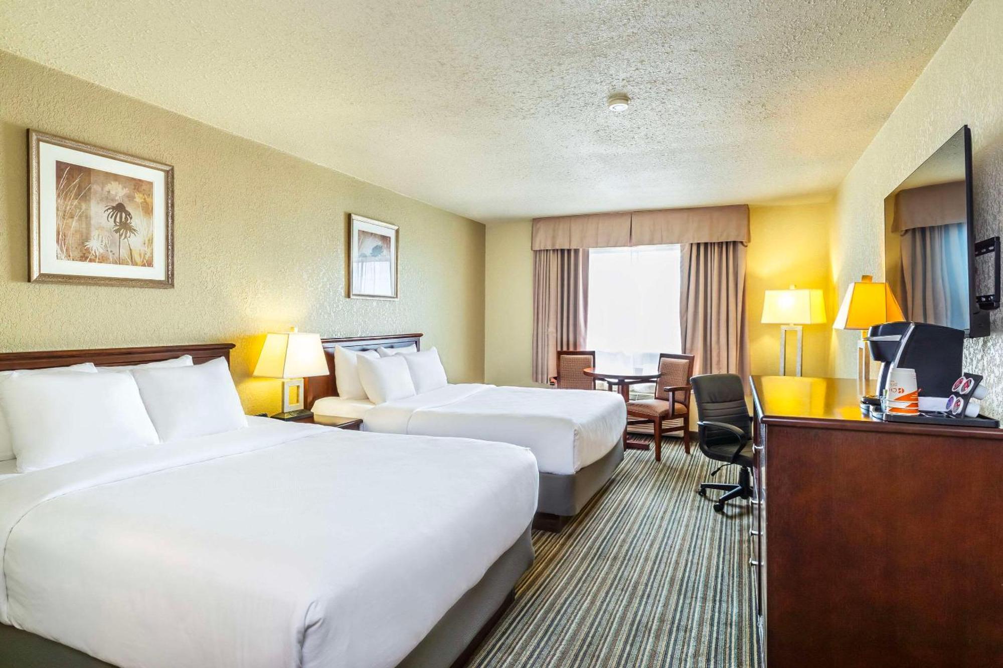 Quality Inn & Suites Yorkton Dış mekan fotoğraf