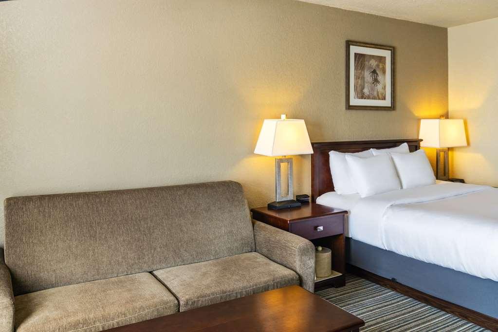 Quality Inn & Suites Yorkton Oda fotoğraf