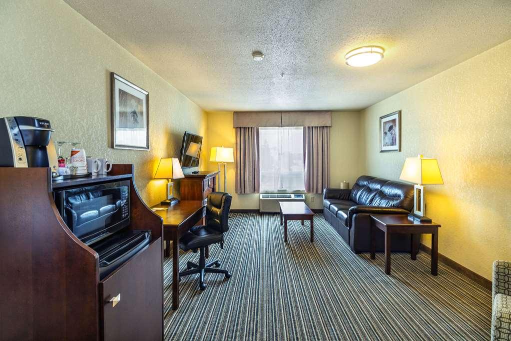 Quality Inn & Suites Yorkton Oda fotoğraf