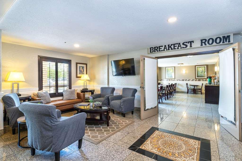 Quality Inn & Suites Yorkton İç mekan fotoğraf